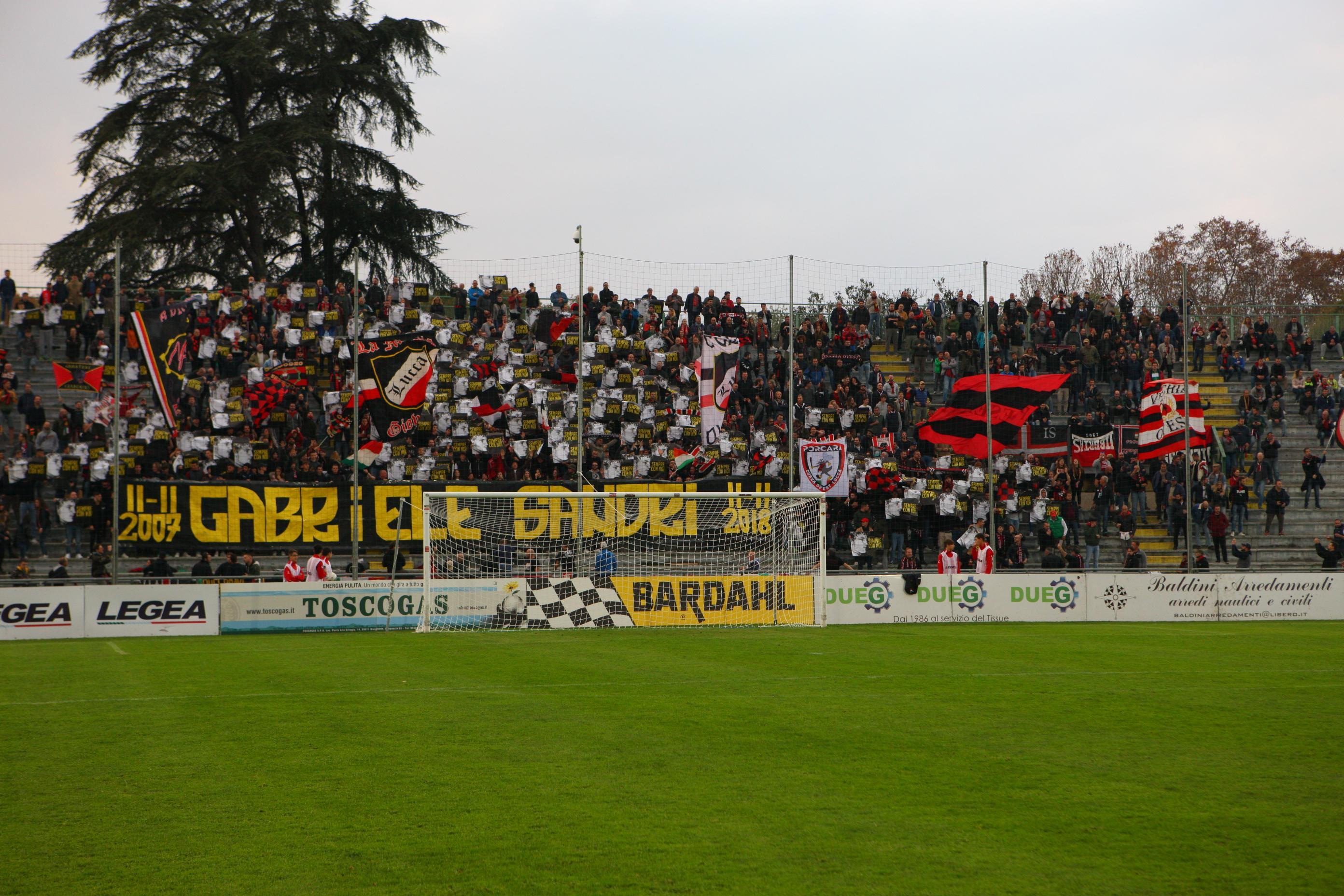Livre Photographique 50° Anniversario CURVA OVEST ULTRAS COMO 1975/2025 - édition Illustrée En Italien